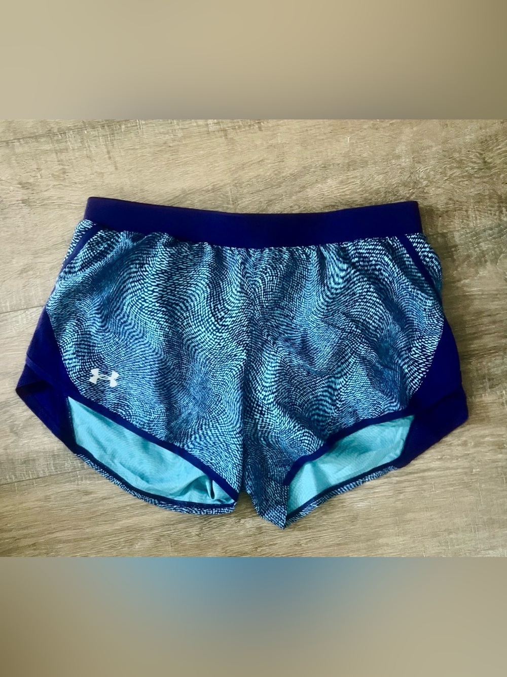 NWOT Under Armour Fly By 2.0 Women’s Blue Patterned Athletic Shorts